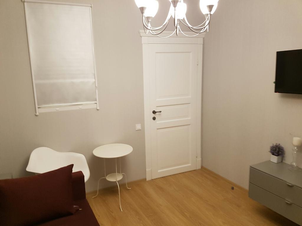 Comfort Apartment On Bogdanivska Street 7B キエフ エクステリア 写真