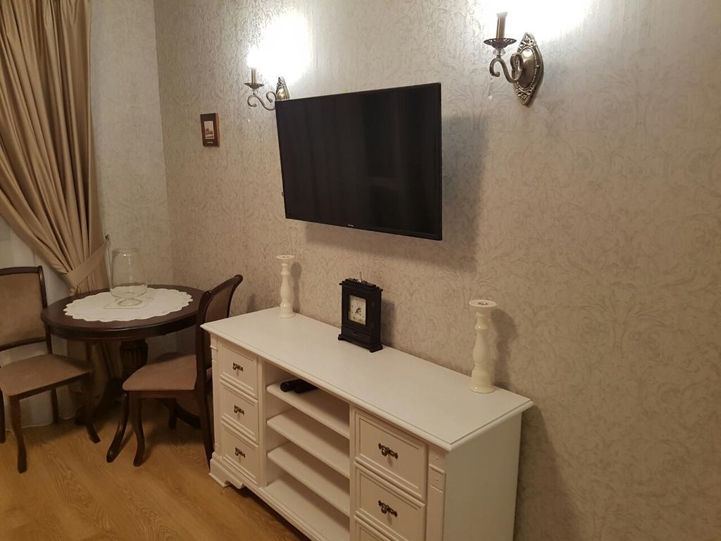 Comfort Apartment On Bogdanivska Street 7B キエフ エクステリア 写真
