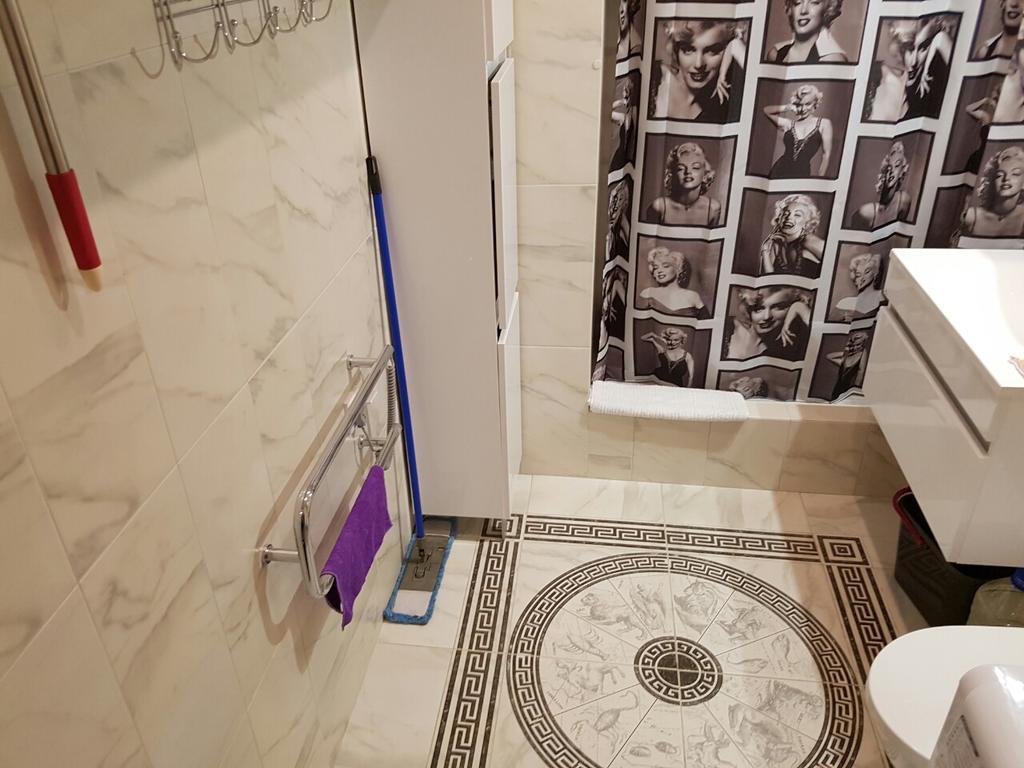 Comfort Apartment On Bogdanivska Street 7B キエフ エクステリア 写真