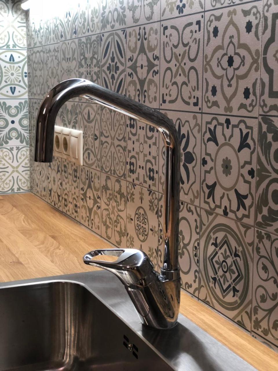 Comfort Apartment On Bogdanivska Street 7B キエフ エクステリア 写真