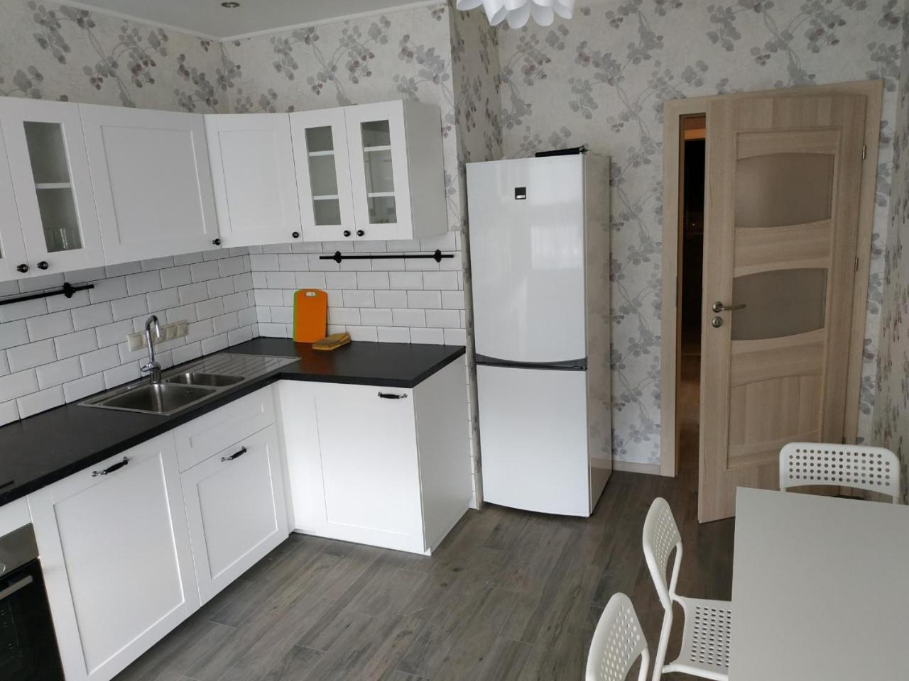 Comfort Apartment On Bogdanivska Street 7B キエフ エクステリア 写真