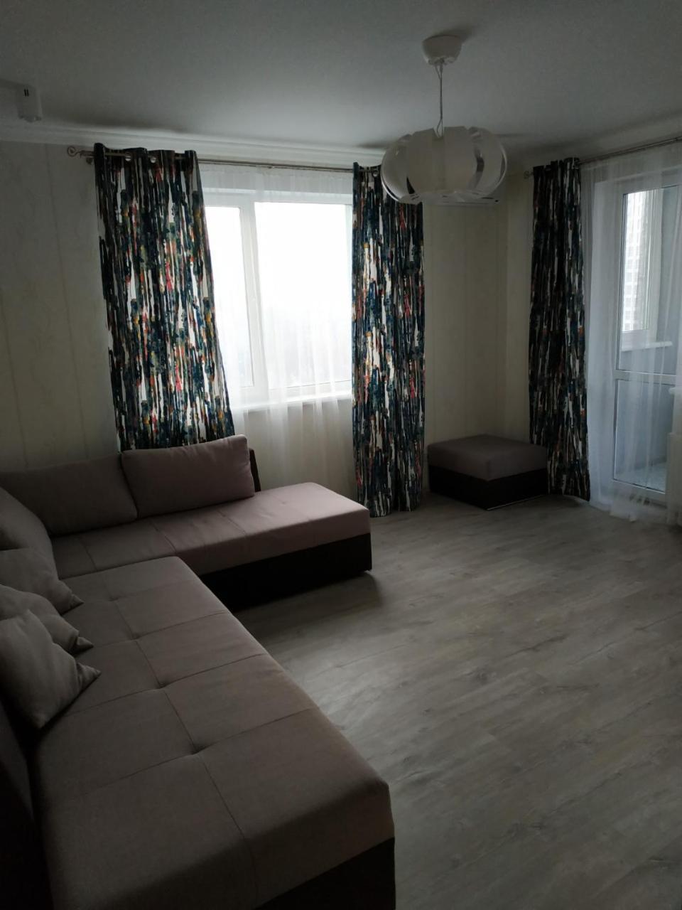 Comfort Apartment On Bogdanivska Street 7B キエフ エクステリア 写真